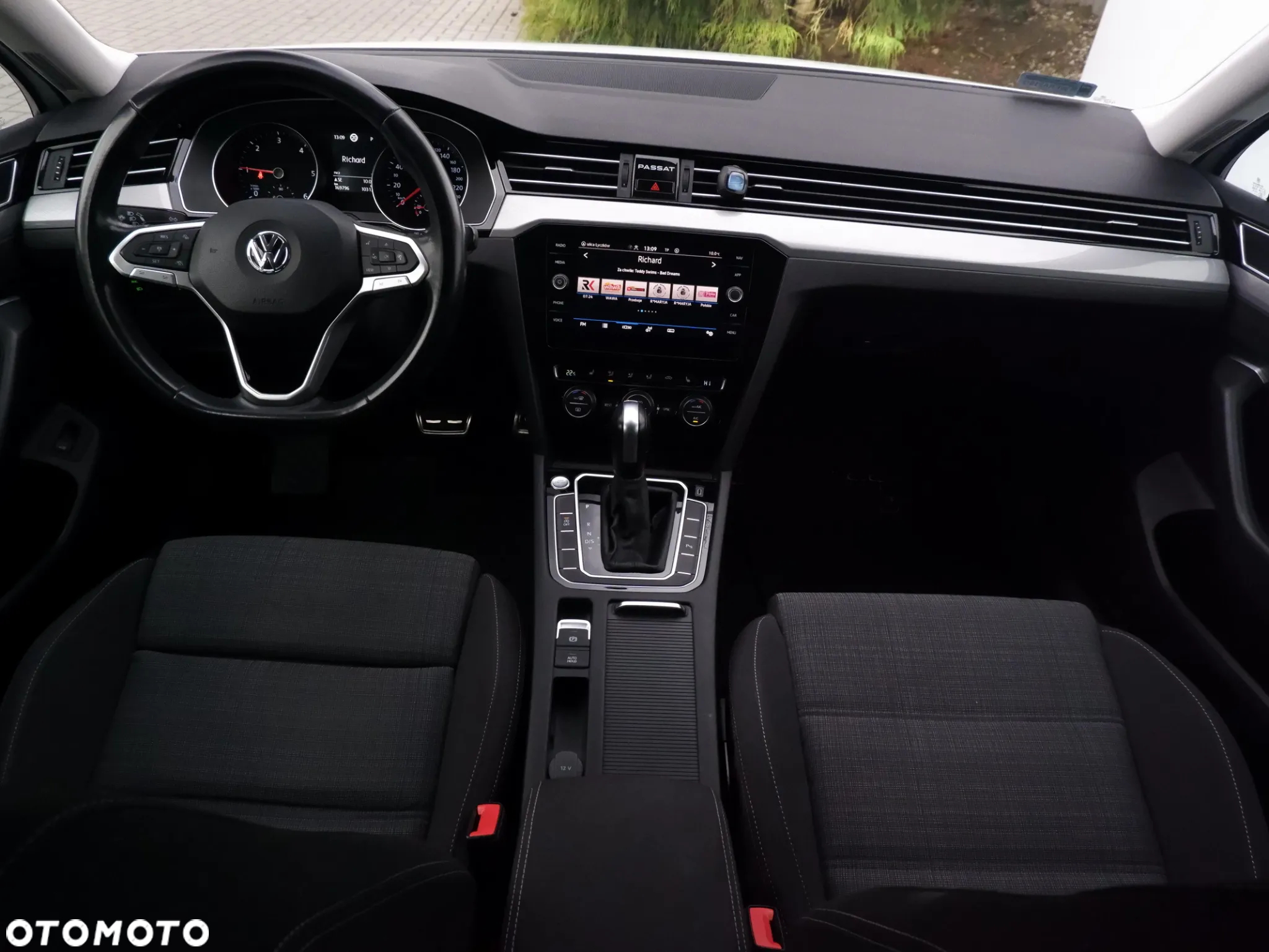 Volkswagen Passat - 19