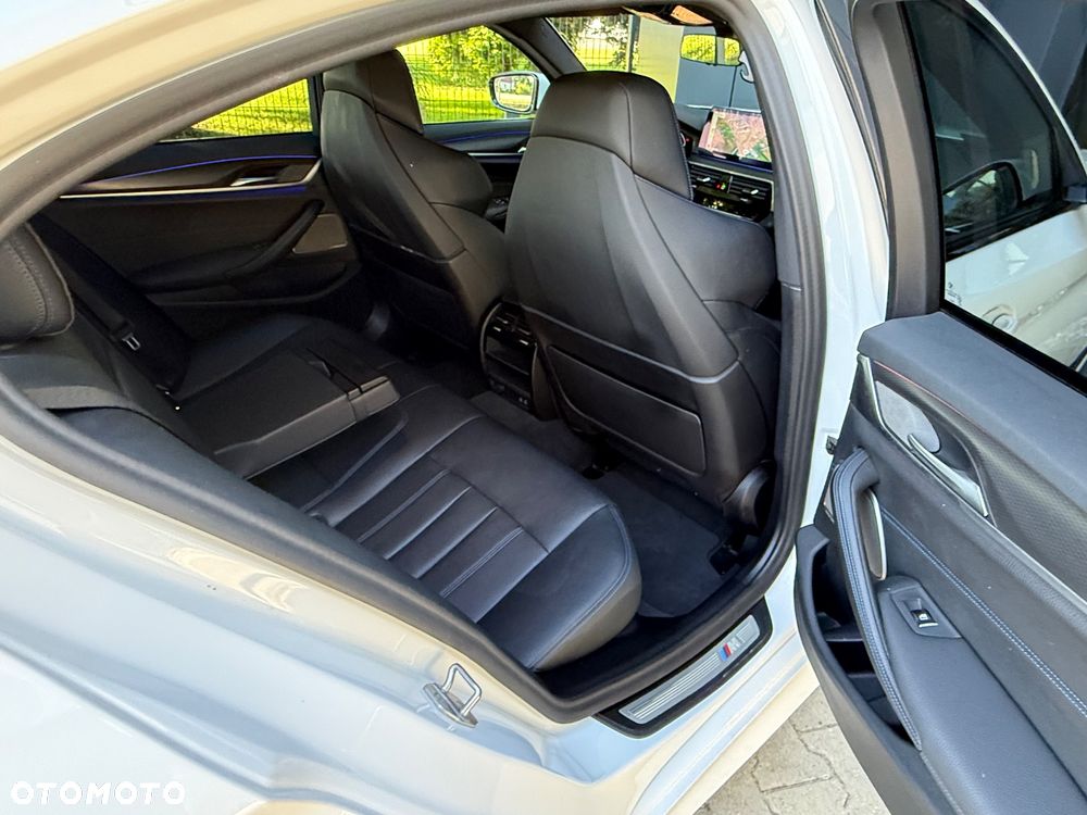 BMW Seria 5 520d xDrive MHEV M Sport sport - 28