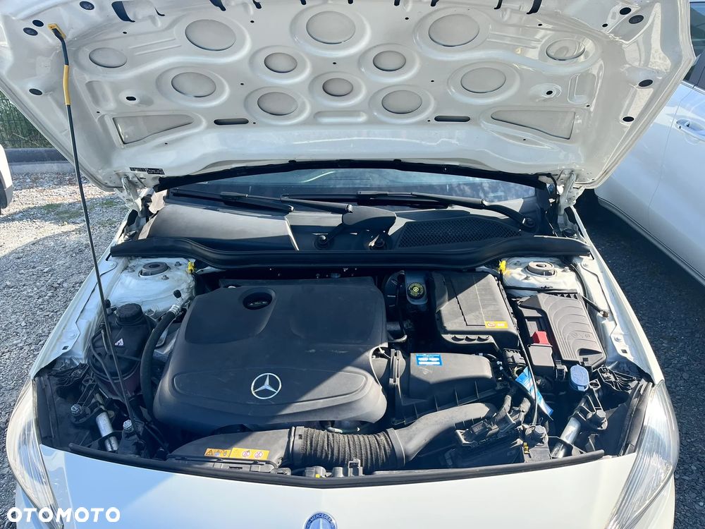 Mercedes-Benz Klasa A 180 (BlueEFFICIENCY) - 28