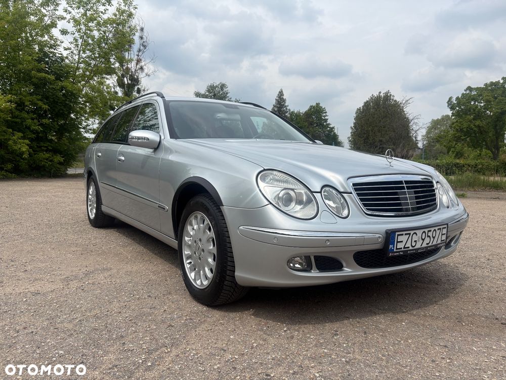 Mercedes-Benz Klasa E 320 CDI 4Matic Automatik Elegance DPF - 3