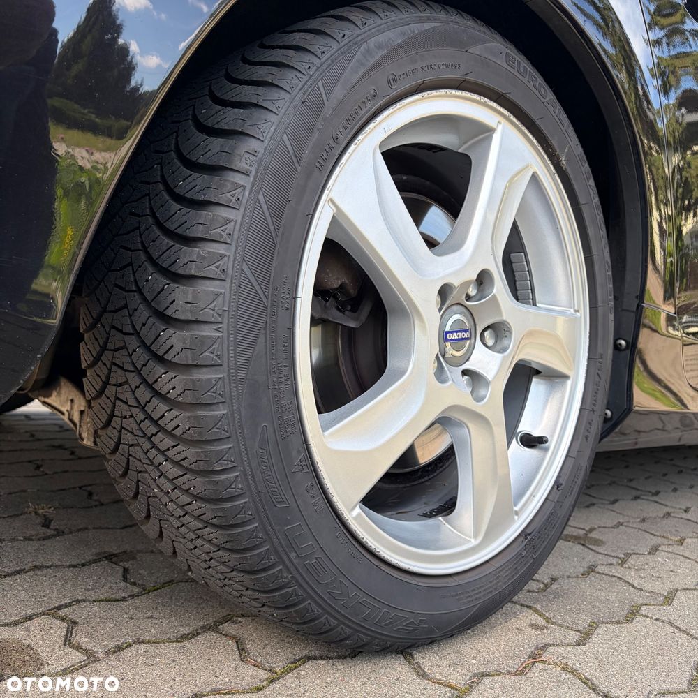 Volvo V60 D3 Momentum - 30