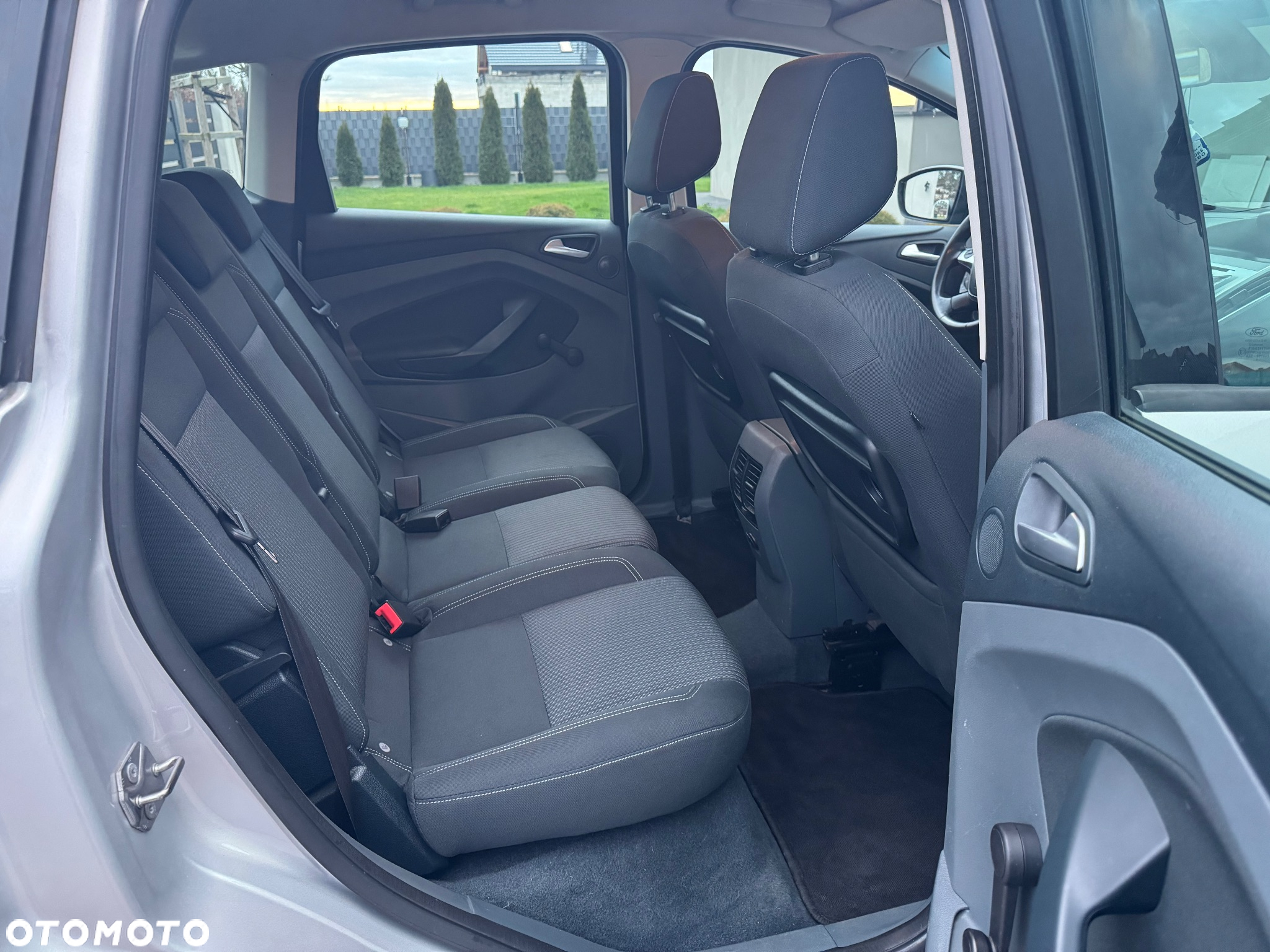 Ford C-MAX 1.6 Ti-VCT Titanium - 27