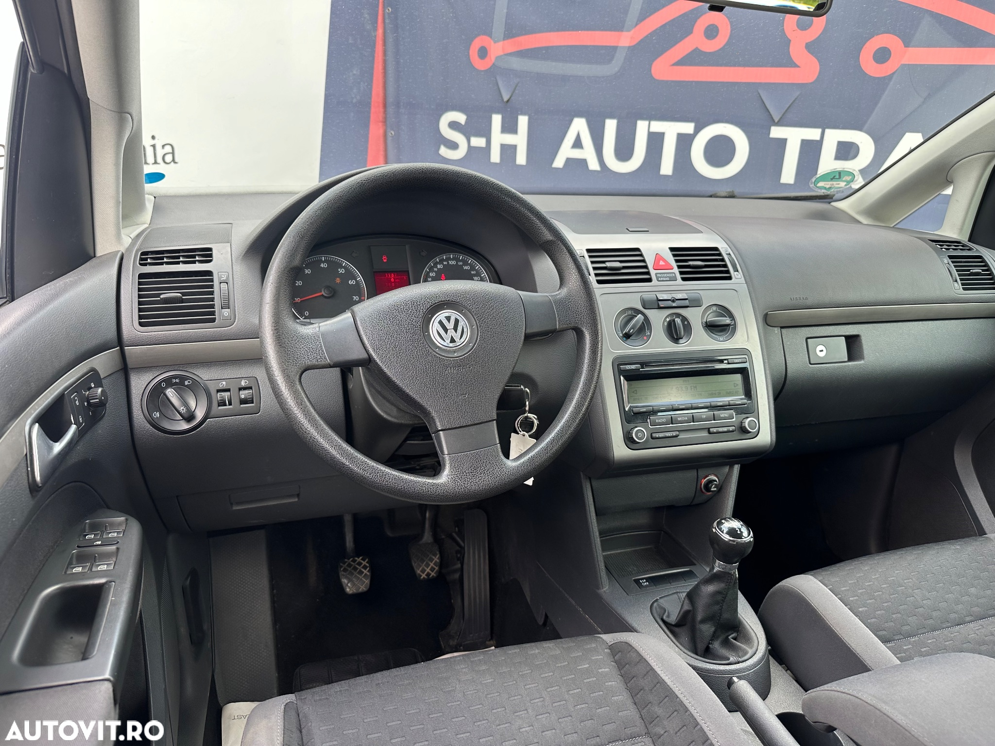 Volkswagen Touran 1.6 Trendline - 7