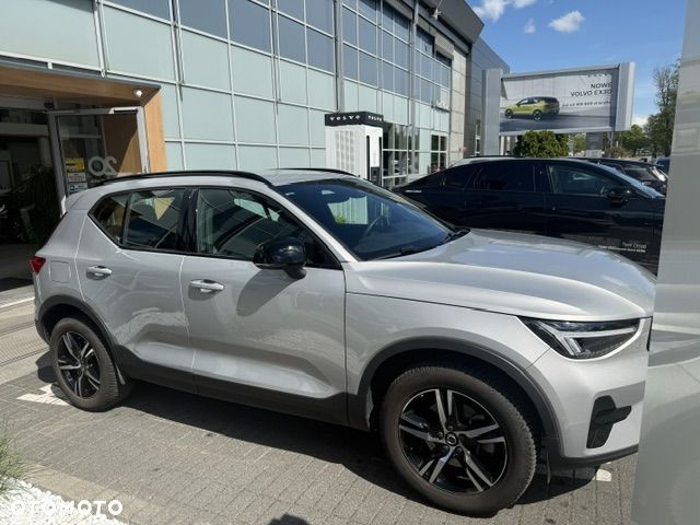 Volvo XC 40 B3 Plus Dark - 26