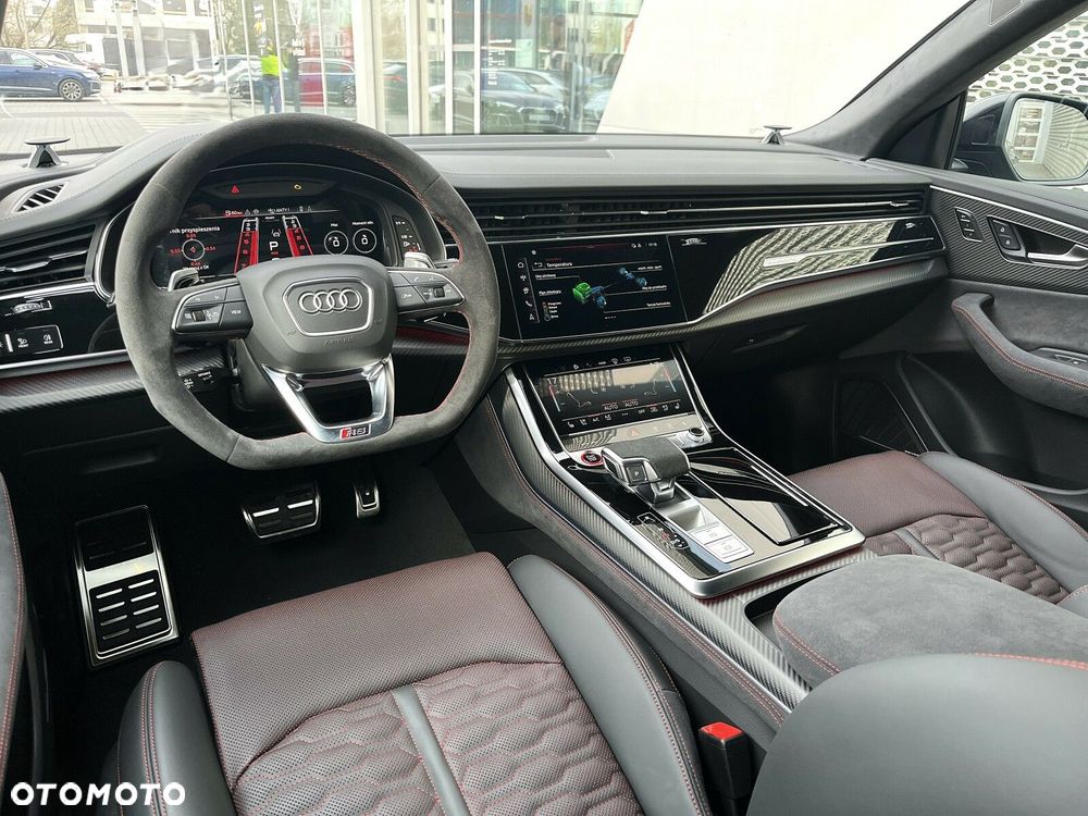 Audi RS Q8 - 25