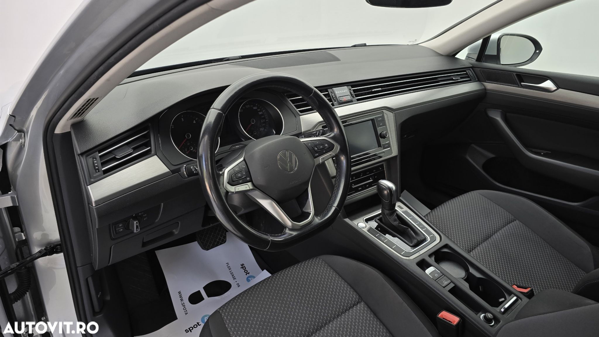 Volkswagen Passat Variant 2.0 TDI DSG Advance - 13