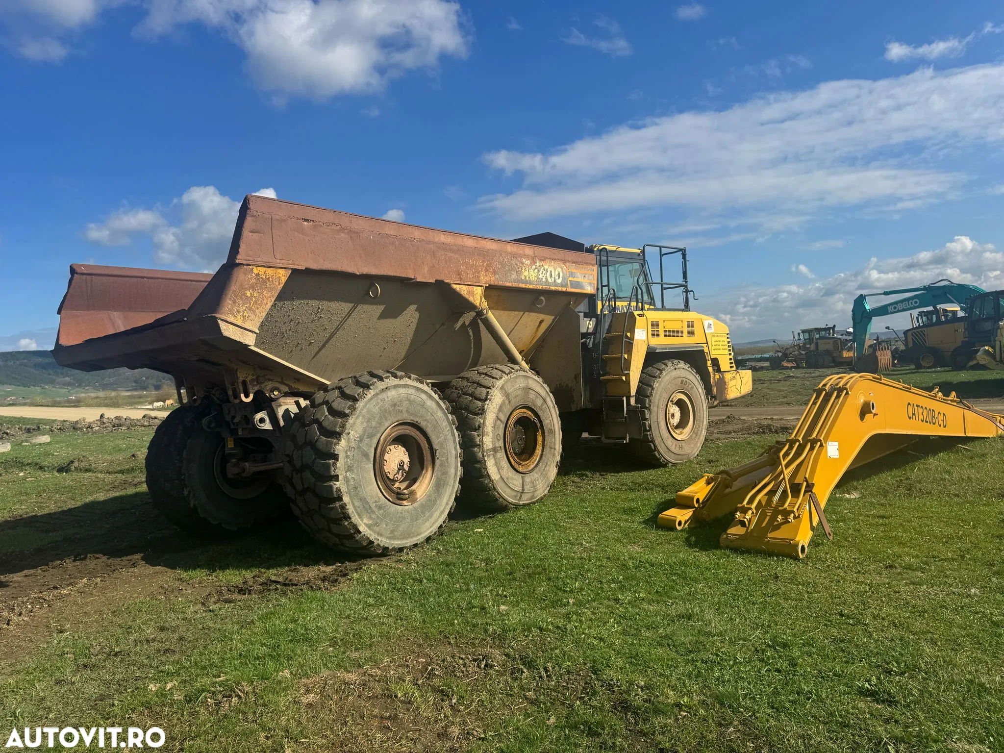 Komatsu HN 400  Dumper 6X6 - 6