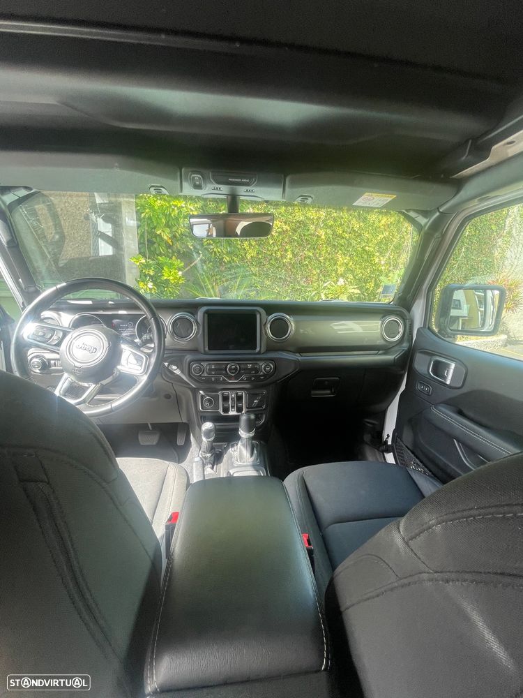 Jeep Wrangler Unlimited 3.8 Auto Sahara - 7