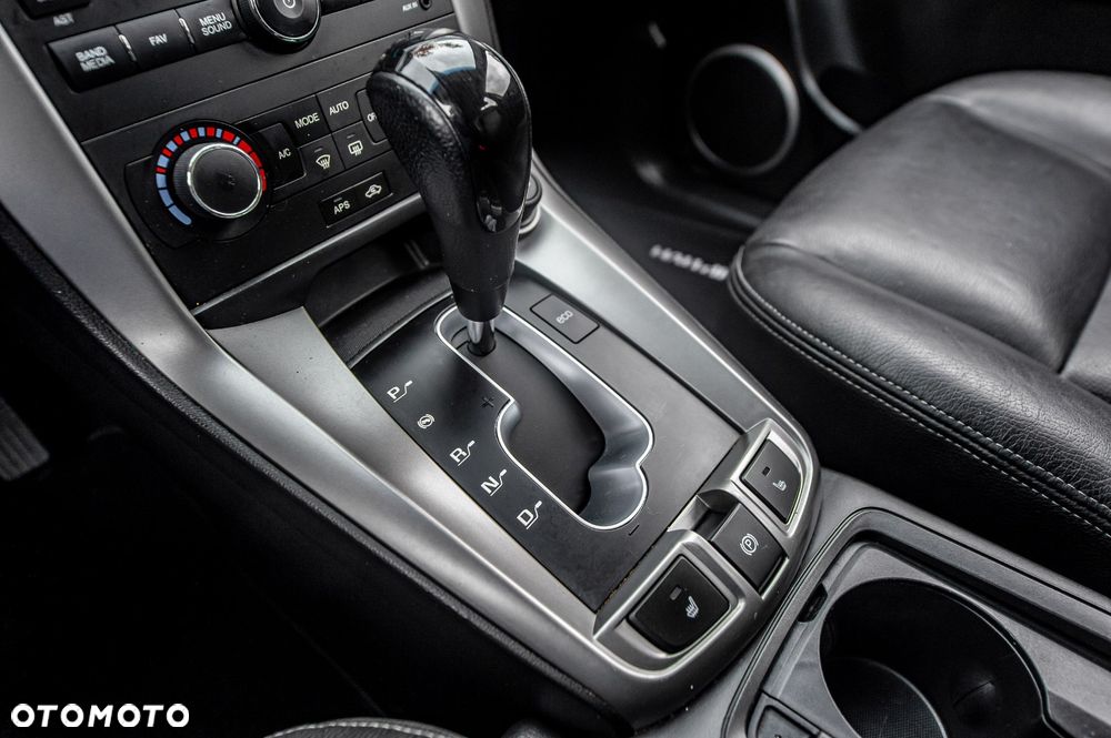 Chevrolet Captiva 3.0 V6 LTZ - 33