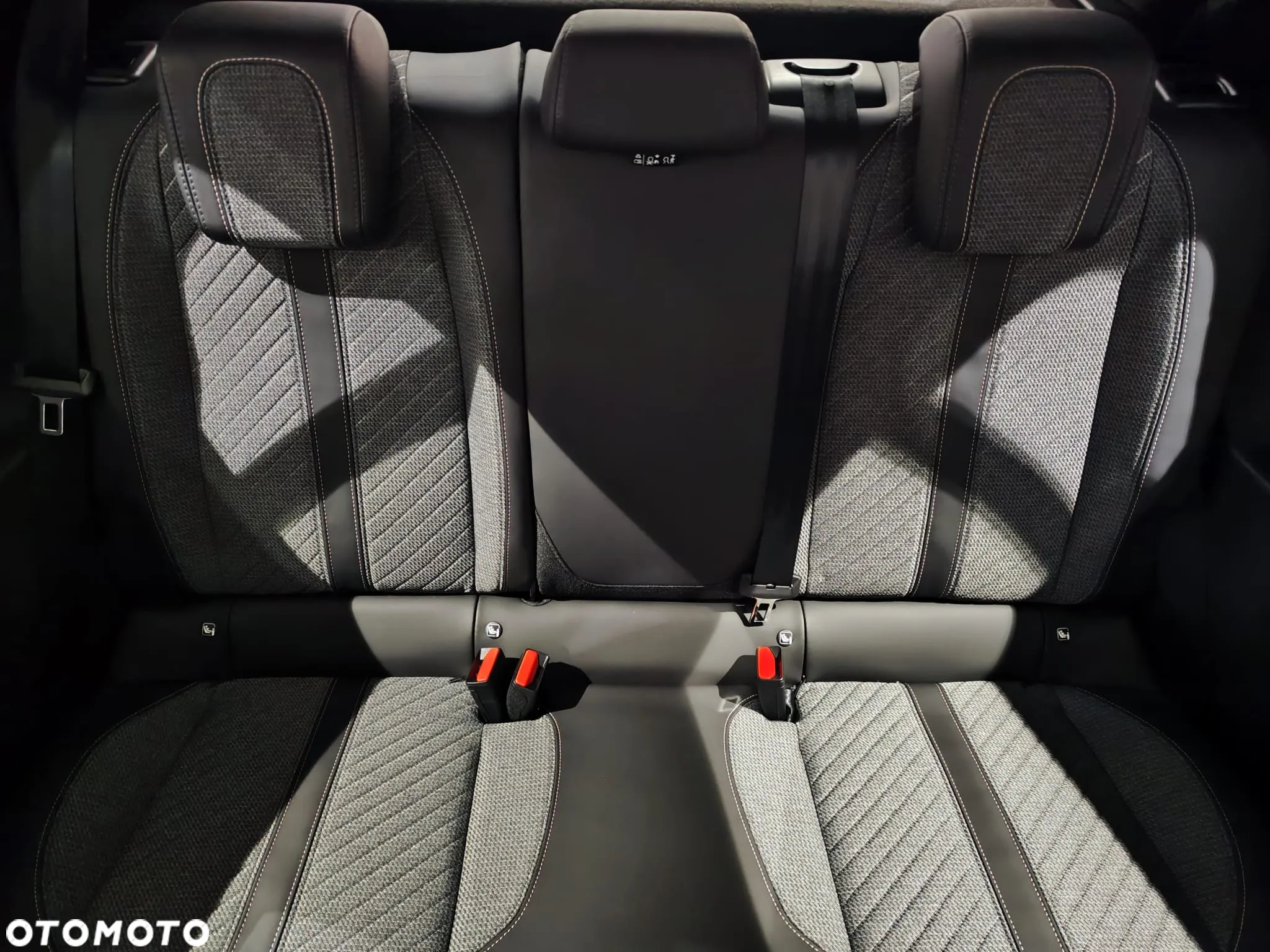 Peugeot 208 1.2 PureTech Allure S&S - 9
