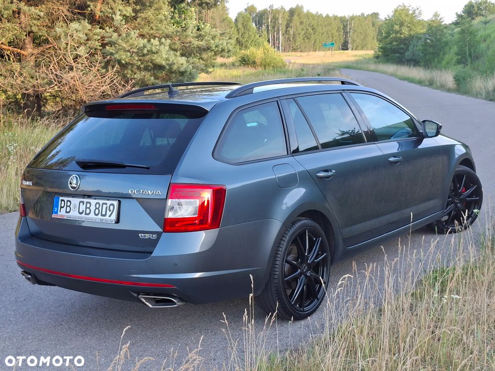 Skoda Octavia 2.0 TDI DSG RS - 16