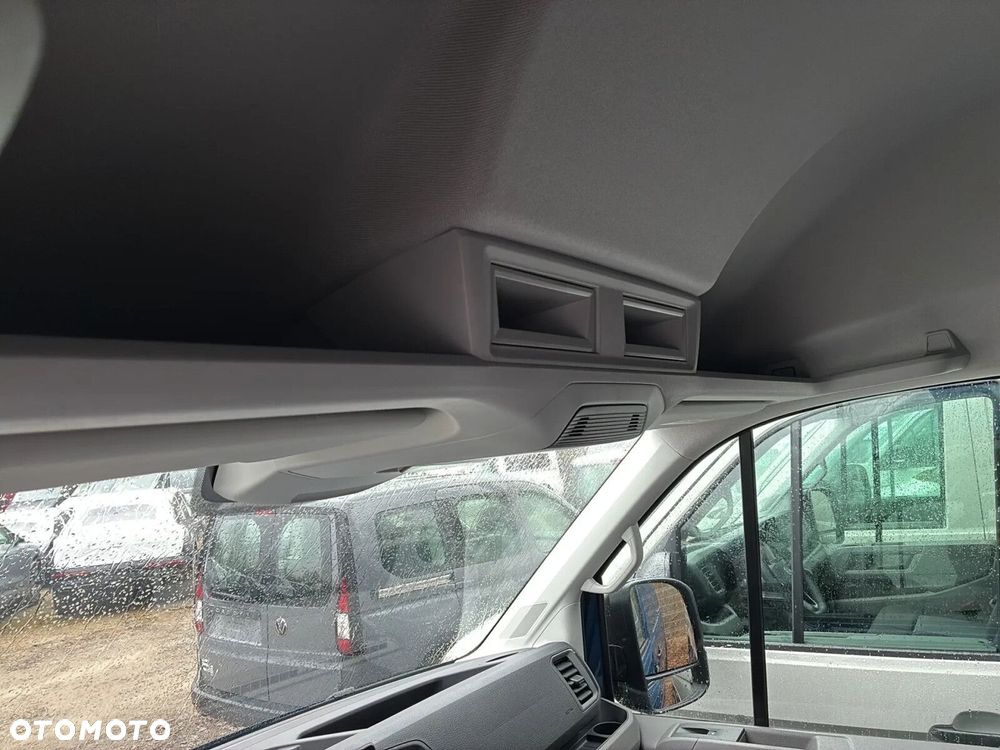 Volkswagen Crafter 35 Furgon L4H3, 2.0BiTDI 177KM, 4490mm, Wysoki dach - 38