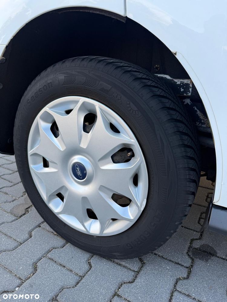 Ford Transit Connect - 12