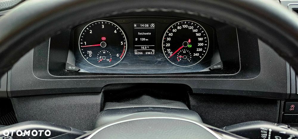 Volkswagen Caravelle 2.0 TDI L2 Trendline DSG - 28