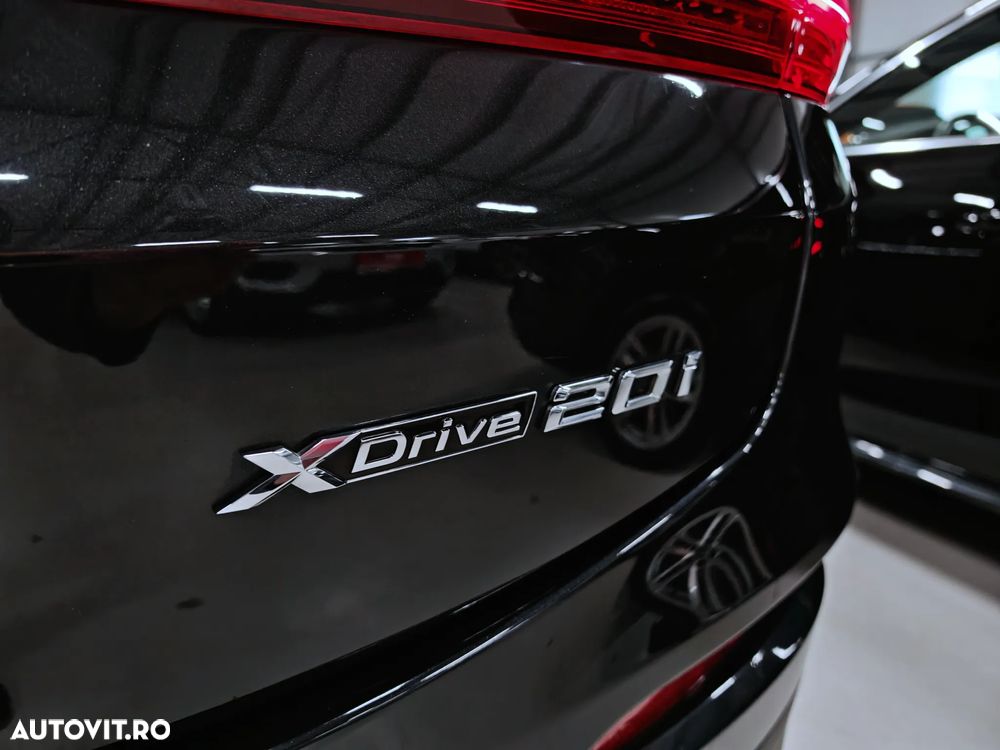 BMW X4 xDrive20i Aut. Advantage - 33