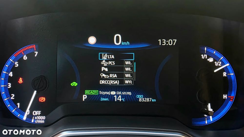 Toyota Corolla 1.8 Hybrid Comfort - 22