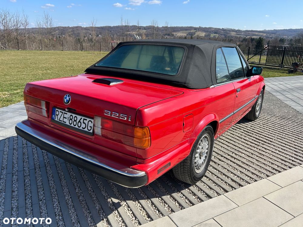 BMW Seria 3 325i - 14