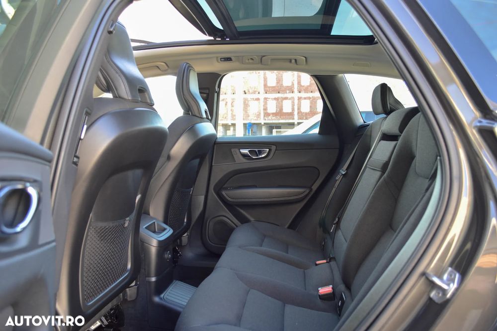 Volvo XC 60 T6 AWD Recharge Geartronic Inscription - 37