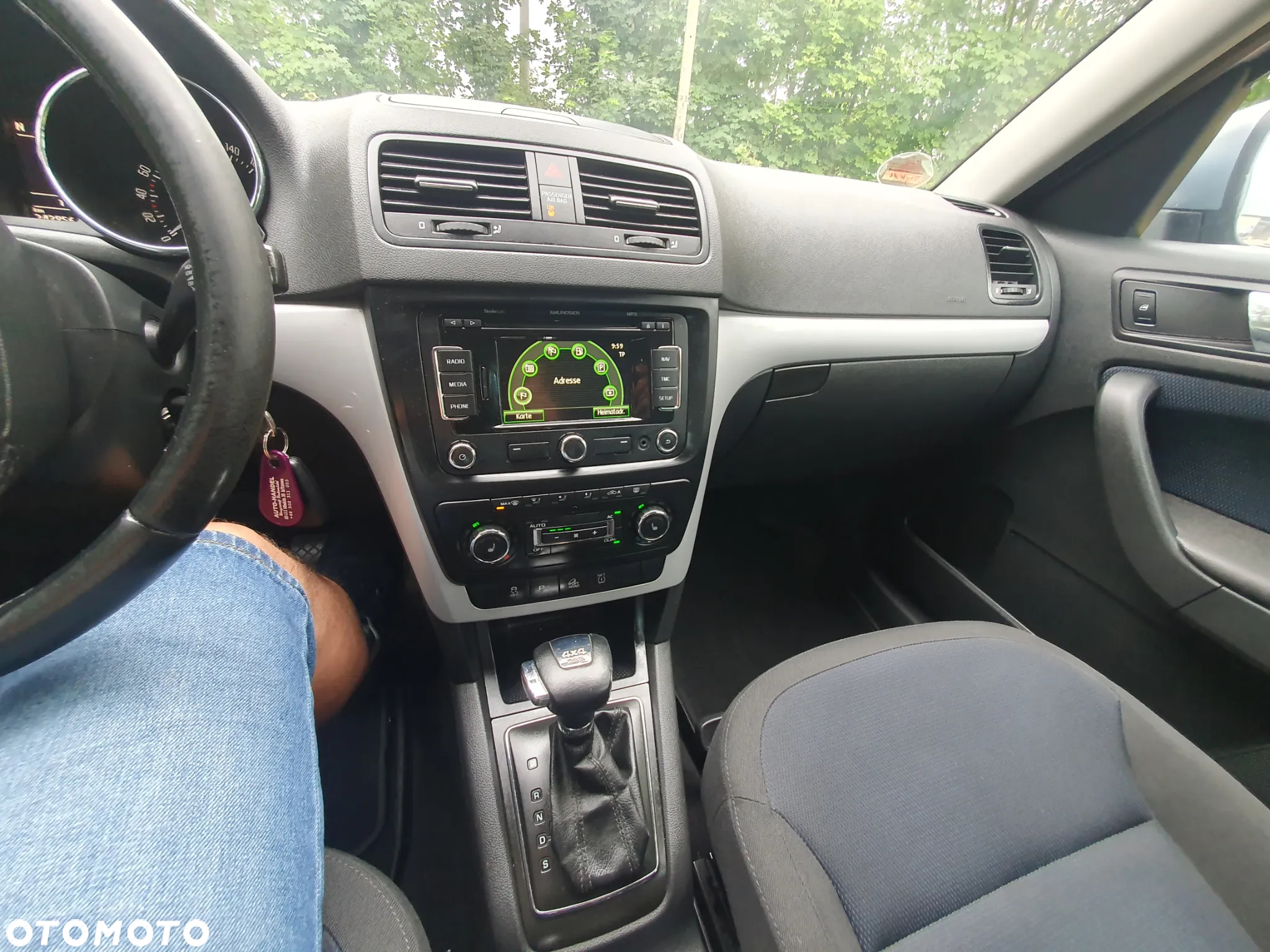 Skoda Yeti 2.0 TDI DPF 4x4 Ambition DSG - 17