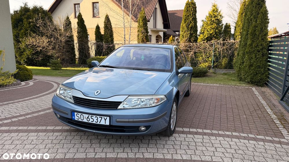 Renault Laguna - 1