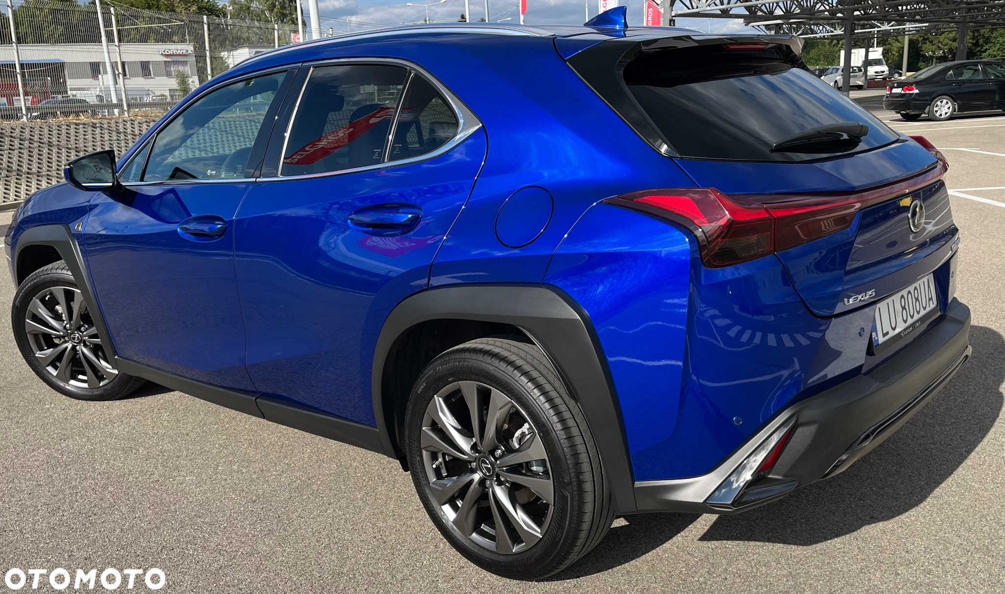 Lexus UX 250h (E-FOUR) F SPORT - 10