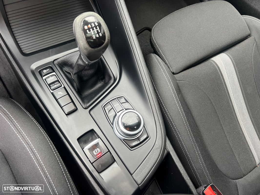 BMW X1 16 d sDrive Line Sport - 12