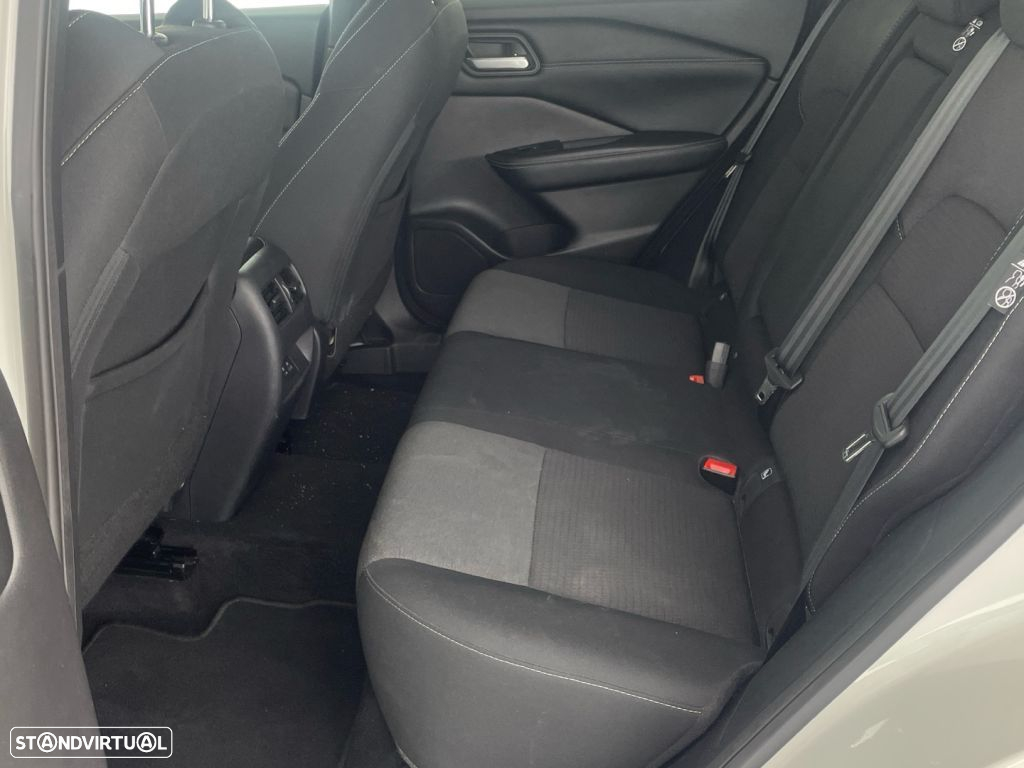 Nissan Qashqai 1.3 DIG-T N-Connecta LED+TT Xtronic - 12