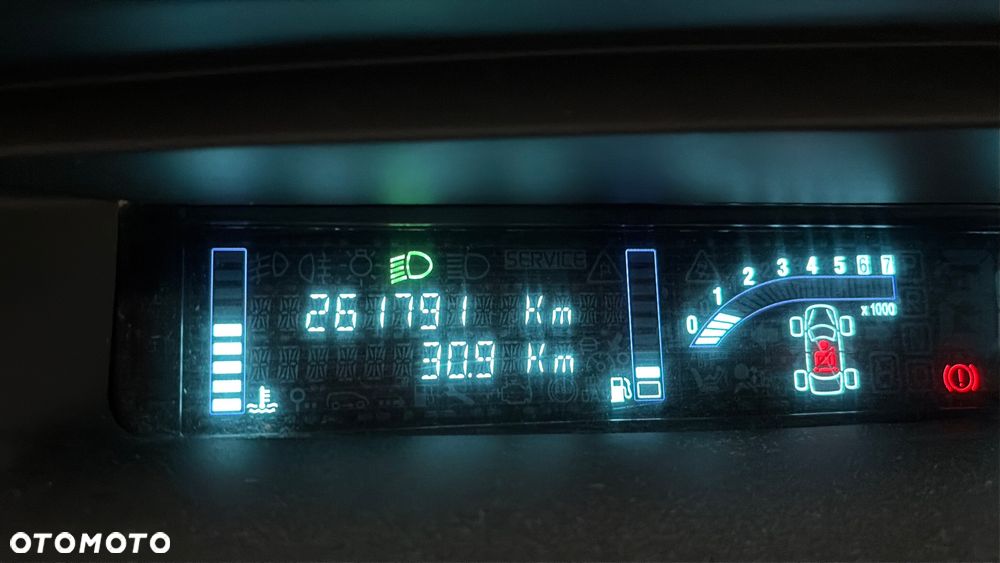 Renault Scenic 1.6 16V 110 LIMITED - 15