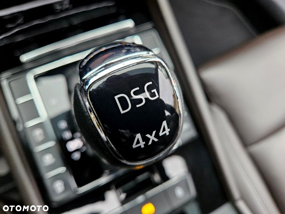 Skoda Superb 2.0 TDI 4x4 DSG L&K - 34