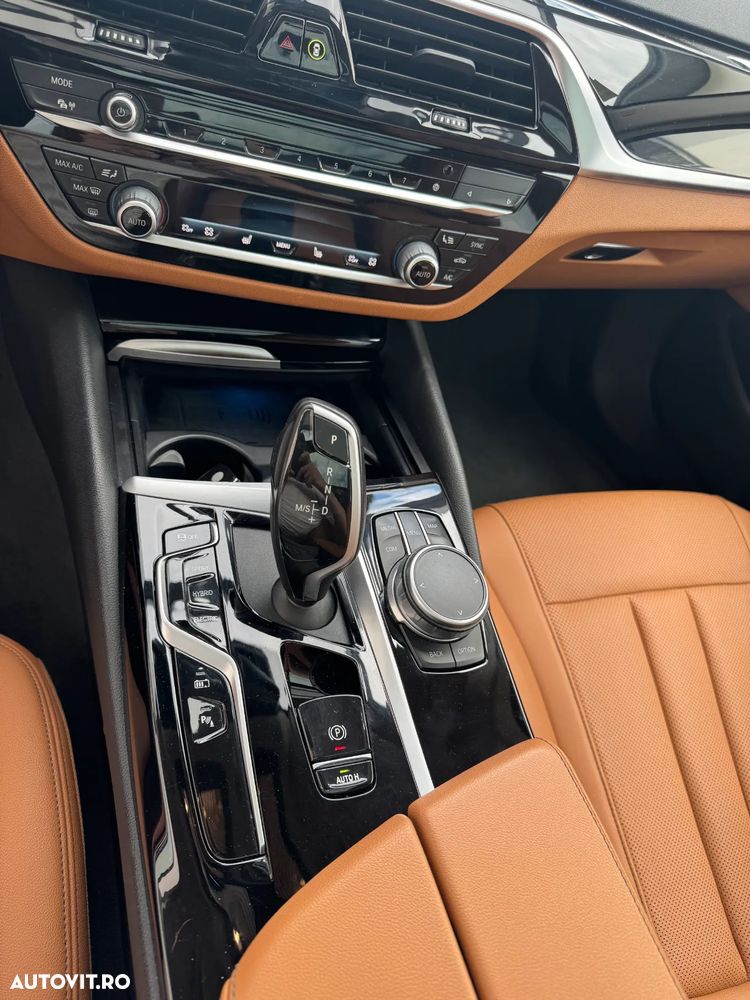 BMW Seria 5 530e xDrive AT PHEV - 19