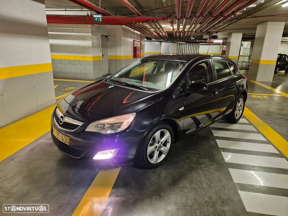 Opel Astra 1.7 CDTI Enjoy - 1