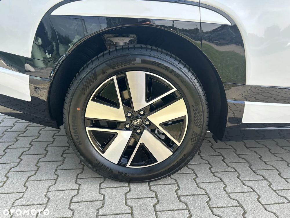 Hyundai IONIQ 9 110kWh Uniq AWD - 18