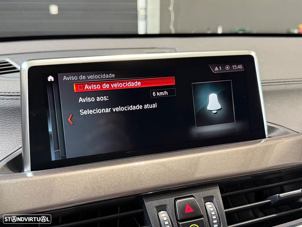 BMW X1 16 d sDrive Line xLine - 32