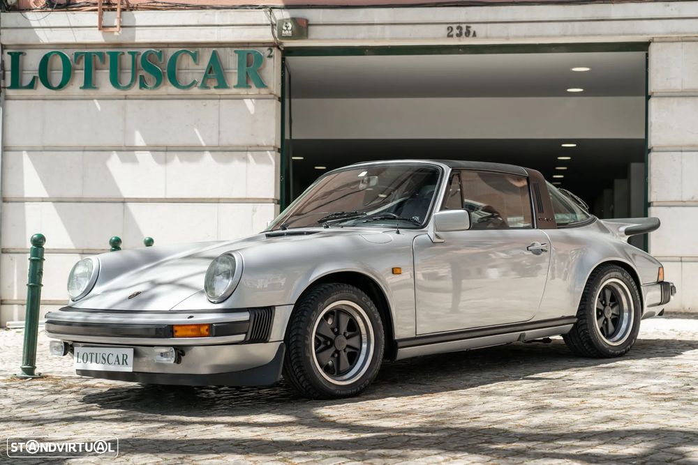 Porsche 911 Série G - 11