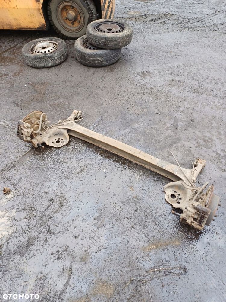 Belka tylna zawieszenia TOYOTA YARIS 1 I 1997-2001 1.3 benzyna abs - 3