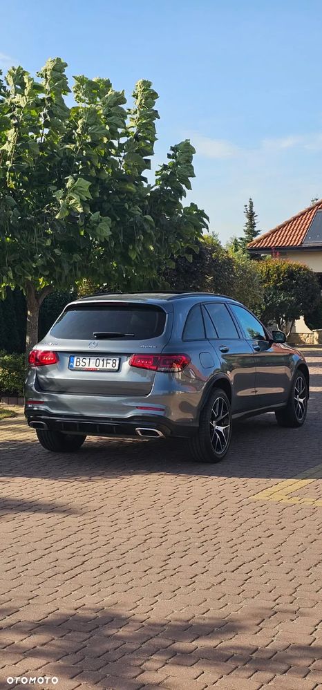Mercedes-Benz GLC 300 4Matic 9G-TRONIC AMG Line Plus - 17
