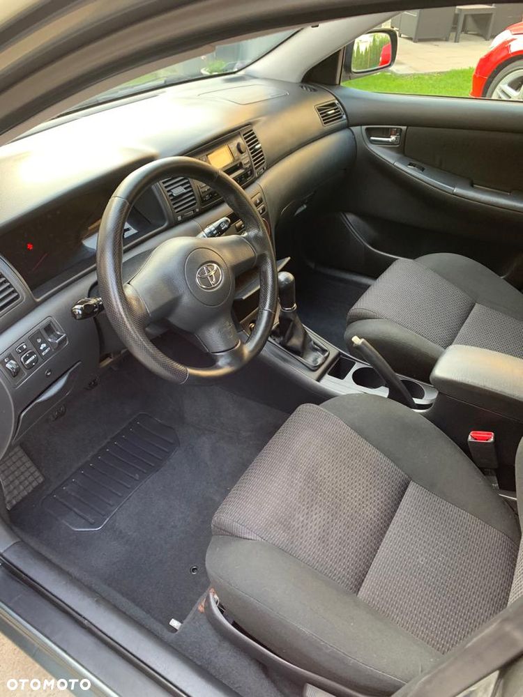 Toyota Corolla - 9