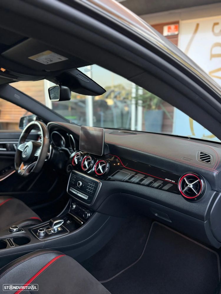Mercedes-Benz CLA 45 AMG 4Matic 7G-DCT - 29