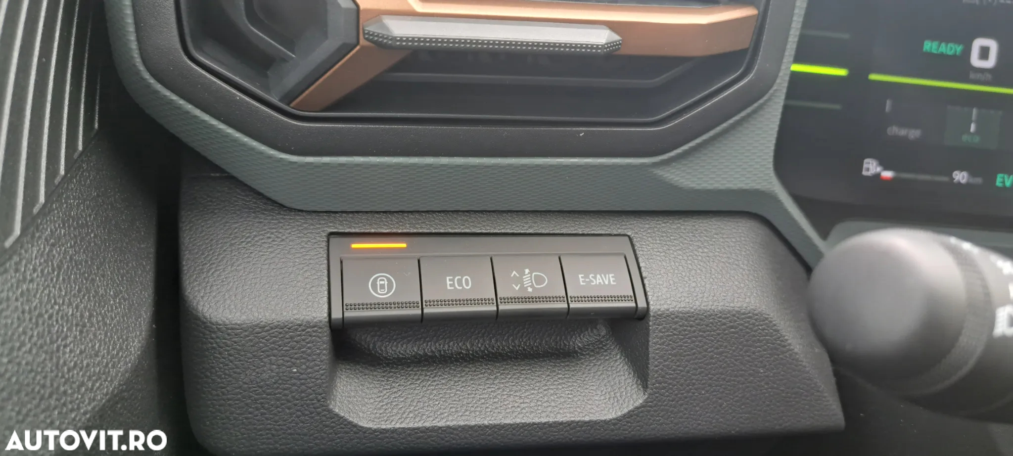 Dacia Duster HEV 140 Journey - 16