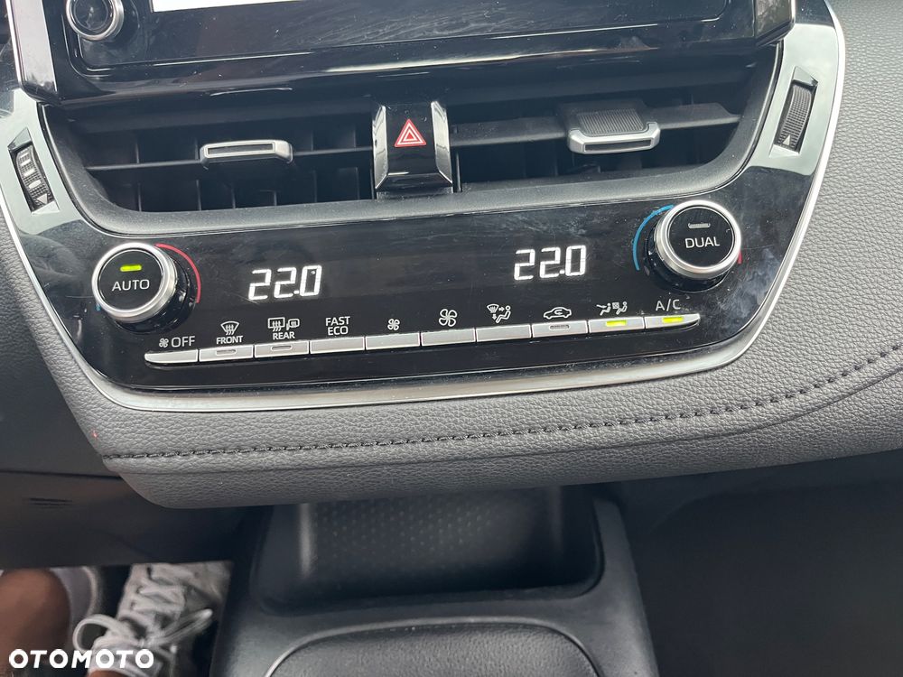 Toyota Corolla 1.5 Comfort - 11