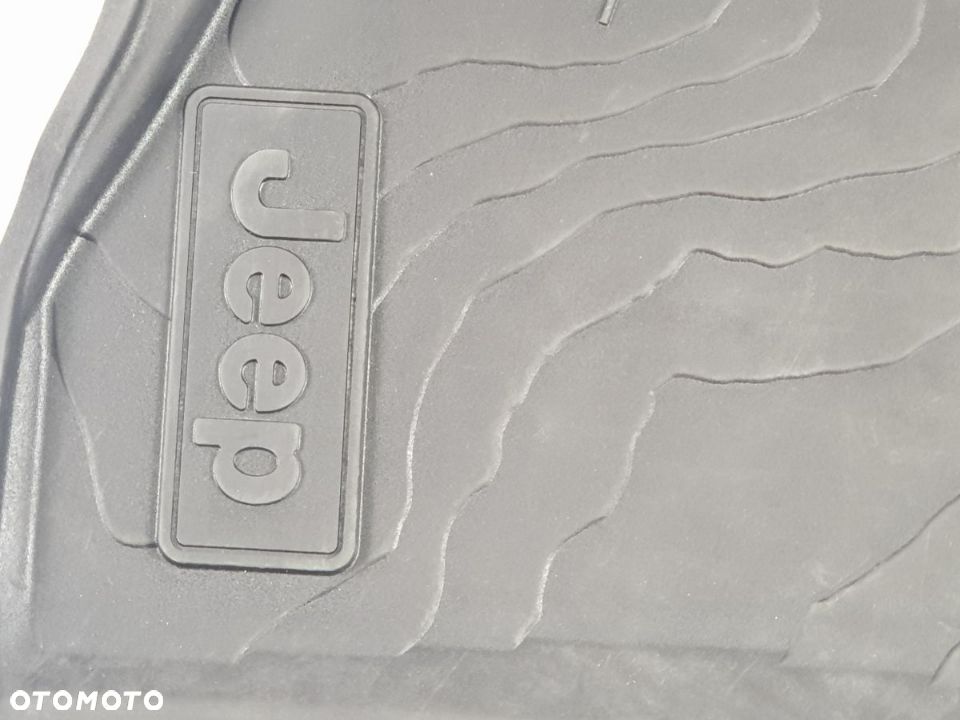 JEEP WARANGLER JL od 2018 Dywaniki Gumowe - 9