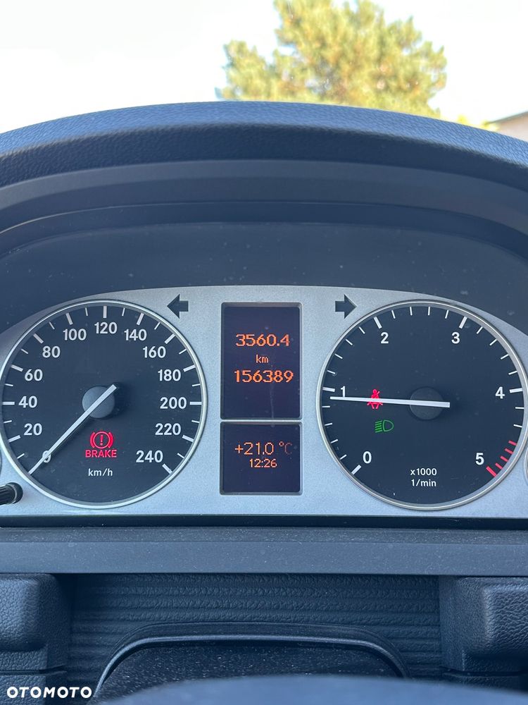 Mercedes-Benz Klasa B 180 CDI - 31