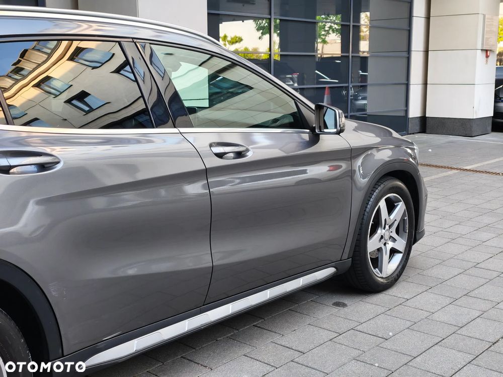 Mercedes-Benz GLA - 11