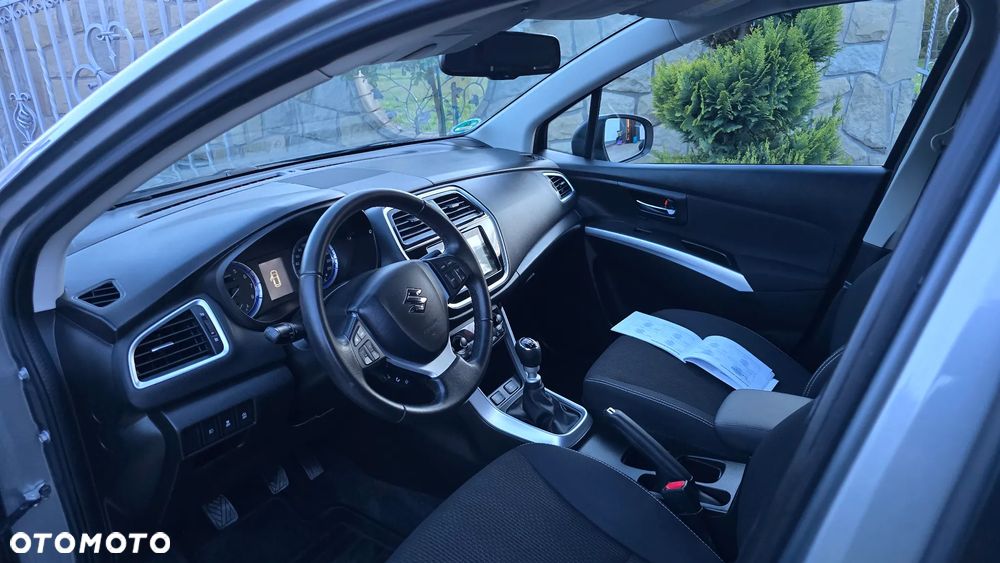 Suzuki SX4 S-Cross 1.4 T Elegance - 11