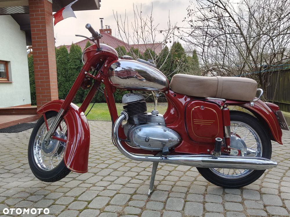 Jawa 250 - 1