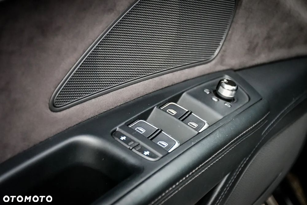Audi A8 4.2 TDI Quattro - 27