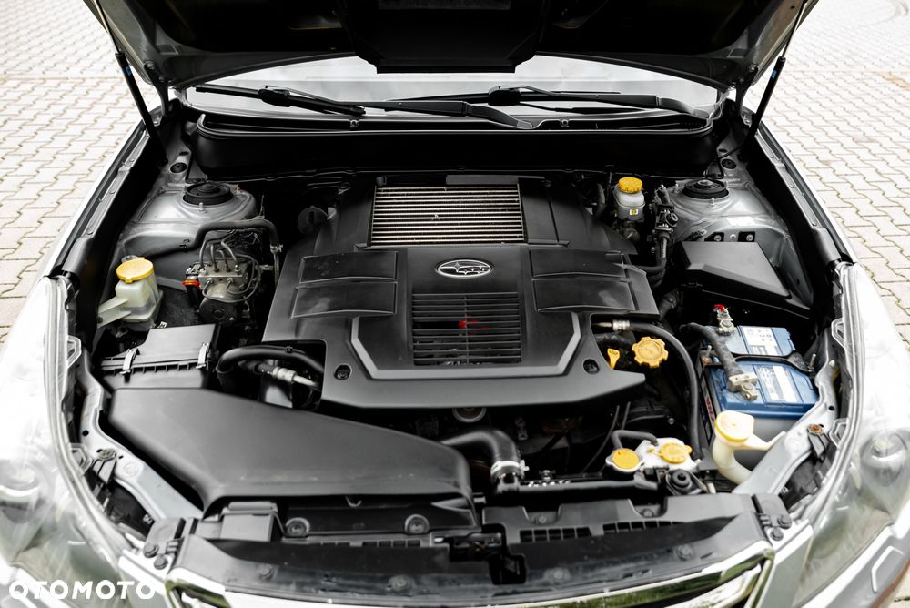 Subaru Legacy 2.5i GT - 39