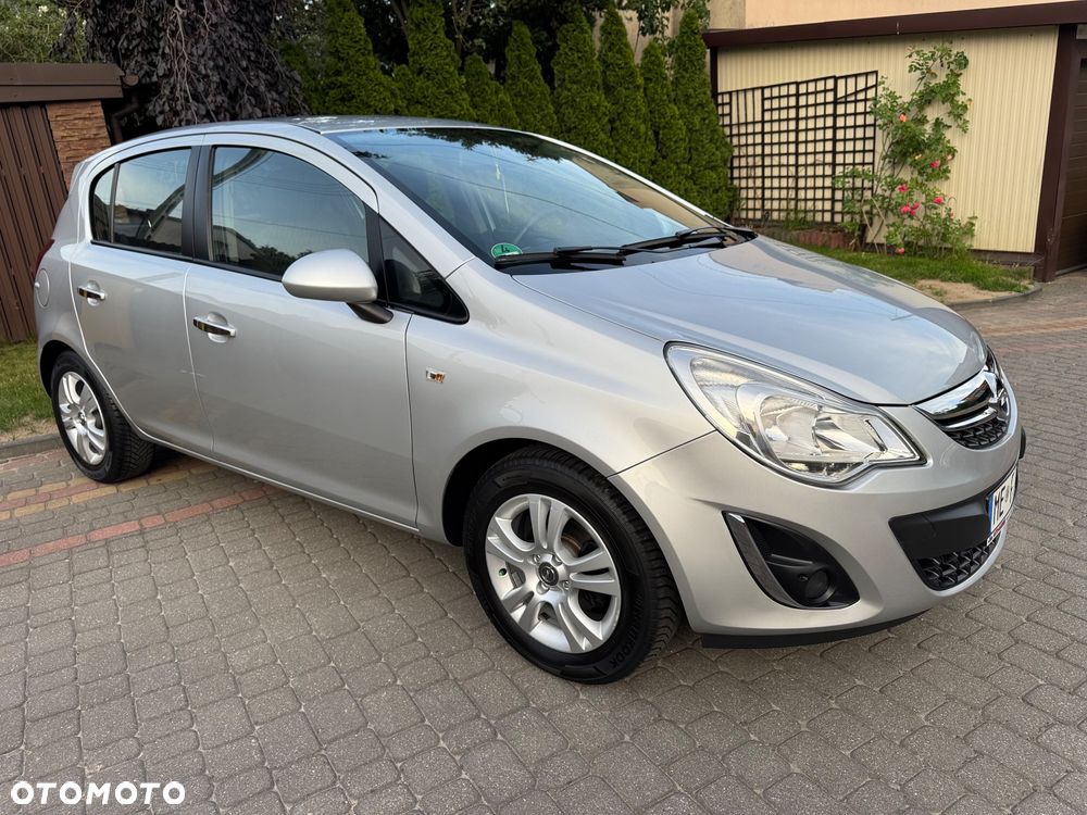 Opel Corsa 1.2 16V Enjoy - 9