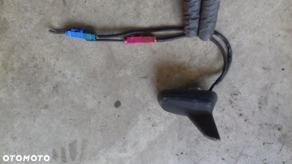 antena dachowa 4F9035503H A6 C6 kombi niemalowana mat