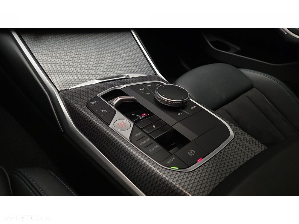 BMW Seria 3 320d xDrive mHEV M Sport - 22